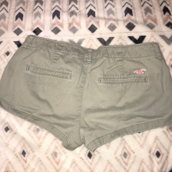 Hollister shorts - Picture 2 of 3